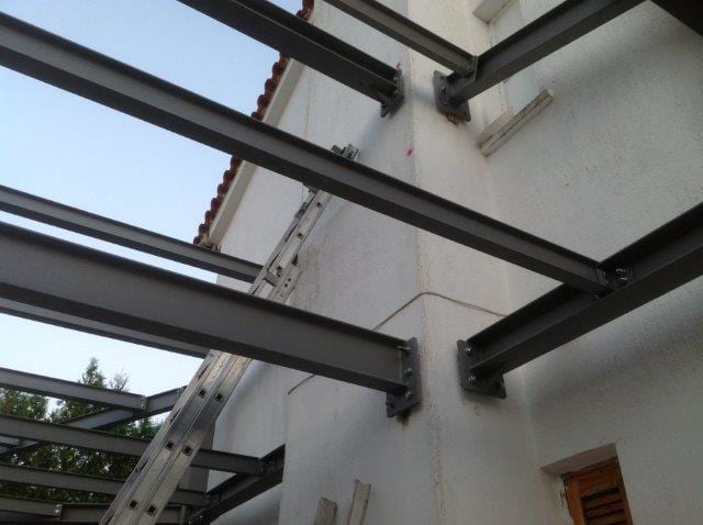 Anchoring of steel beams to the existing building in Dafni, Korfovouni, Arta