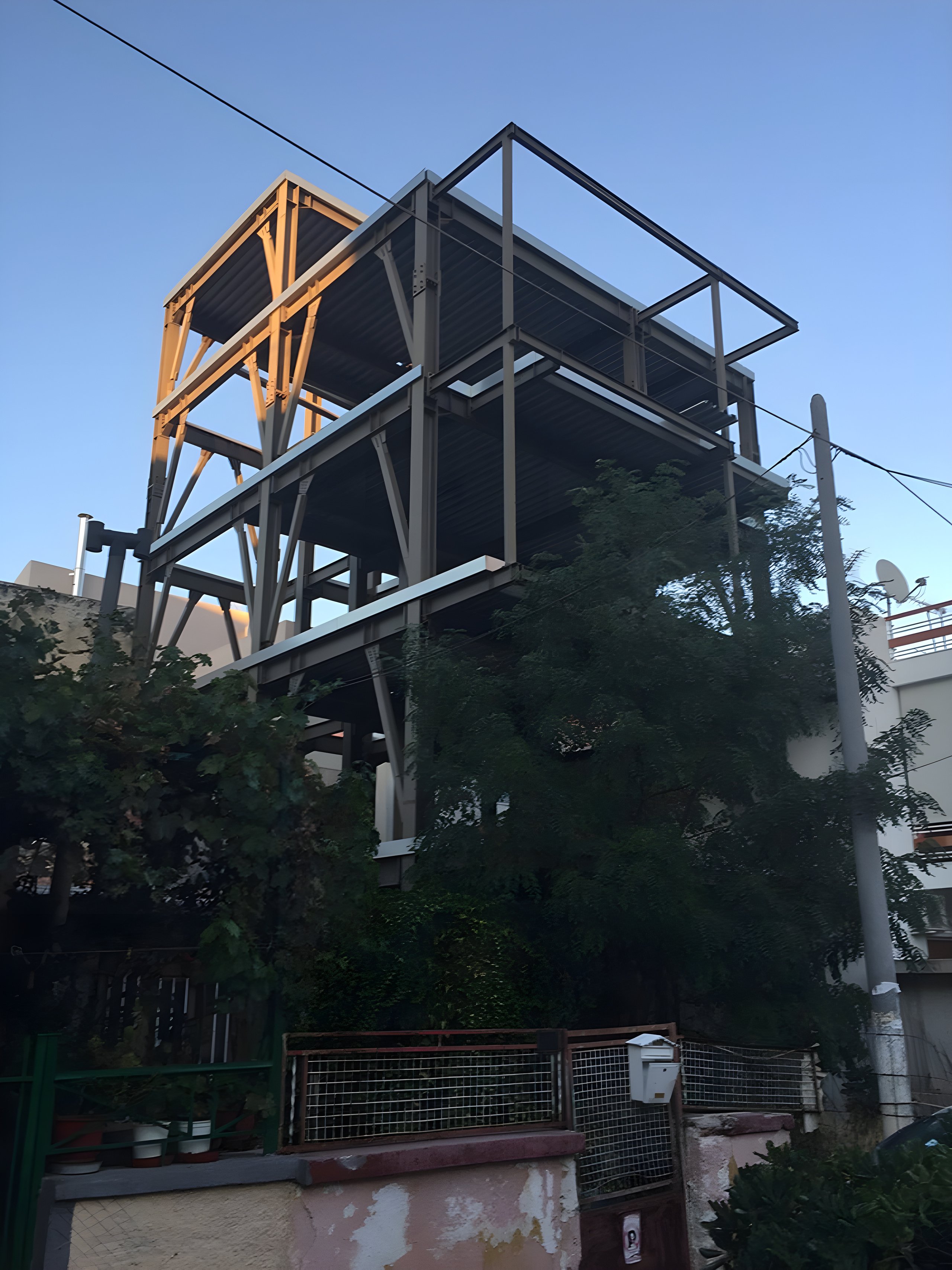 Multi-story office building in Nea Erythraia, Athens