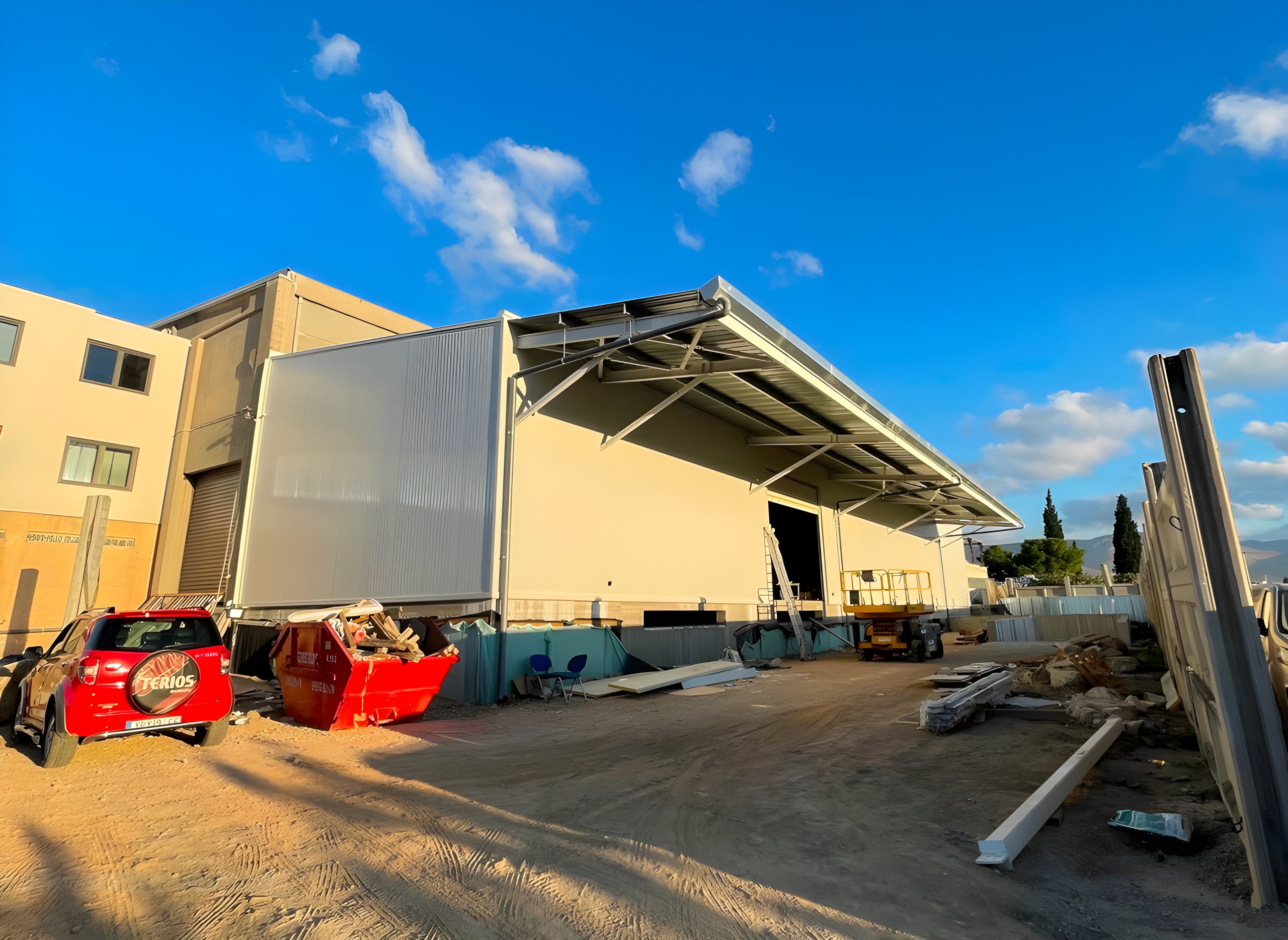 Steel building for Kanellopoulos Wood & Materials