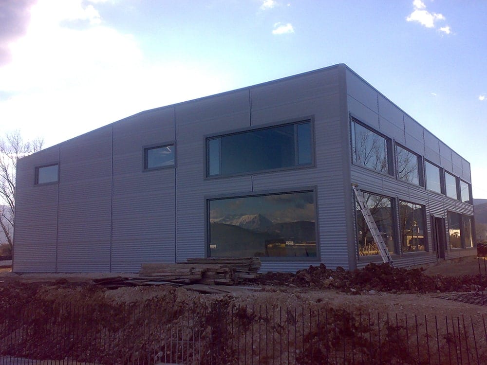 Final view of the fire extinguisher and roller shutter workshop in Bafra, Ioannina