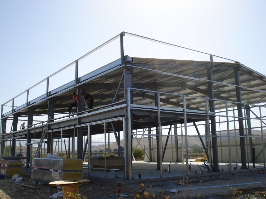 Completed steel frame with mezzanine of the workshop in Bafra, Ioannina