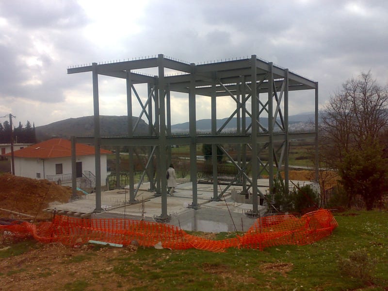 Steel frame of the maisonette in Krya, Ioannina, nearing completion on top of the basement