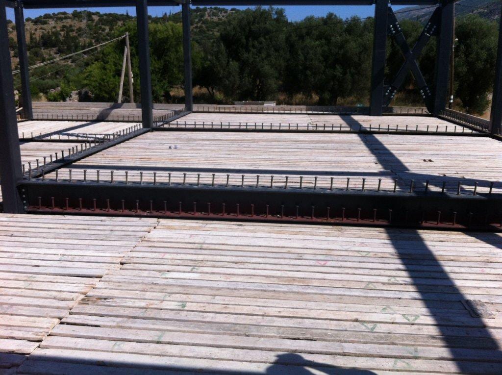 Formwork for the split-level composite slab on steel beams in Razata, Kefalonia