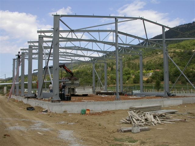 Frame erection in progress at the agricultural storage building in Kaisari, Corinthia