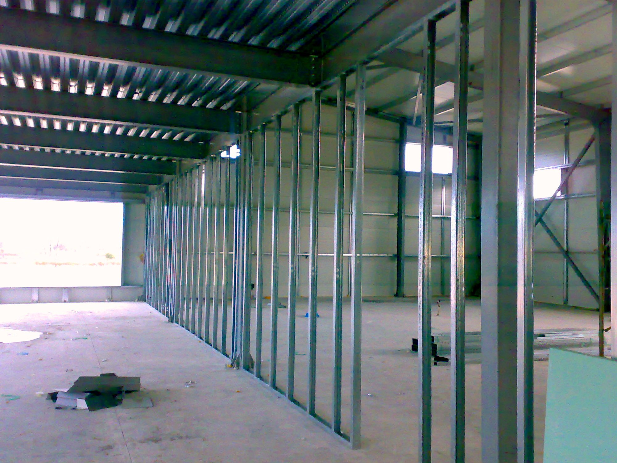 Steel studs for drywall walls on the upper floor of the two-story workshop in Bafra, Ioannina