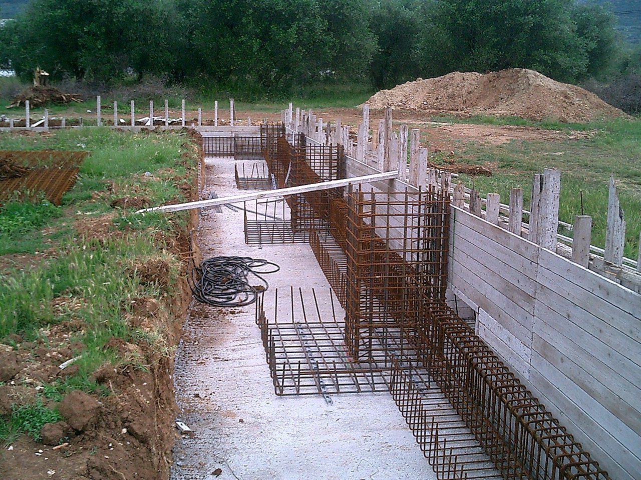 Strip footing reinforcement for a steel distillery building in Paramythia, Thesprotia